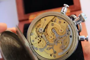 Reloj cronógrafo vintage militar Segunda Guerra Mundial Lemania Split-Second rattrapante - Imagen 1 de 10