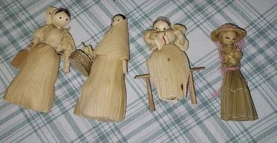 Cáscaras de maíz familiares vintage ~ familia/pueblo de 4 Foto 1 de 3