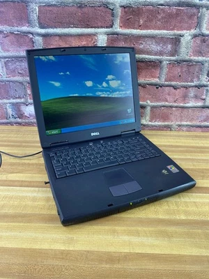 Dell Inspiron 2600 Retro Gaming Laptop Celeron 1.20GHz 384MB RAM (Windows XP) - Image 1 of 4