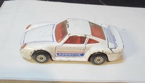 Matchbox, Macau,  PORSCHE 959, White Race Car, 1986 needs TLC C185-1 