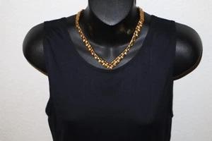 DEFECT Vintage Avon Gold Tone V Shape Square Link Textured Statement Necklace - Picture 1 of 12
