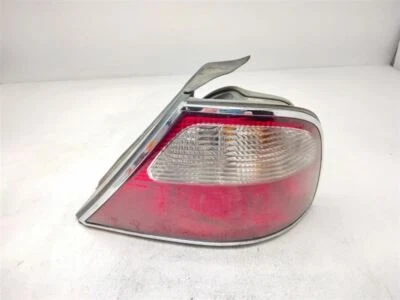 Luz trasera lateral derecha Jaguar XJ8 1998-2003 pasajero OEM LNC4900CB Foto 1 de 4