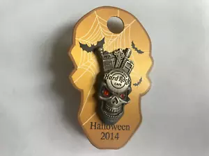 Hard Rock Cafe 2014 Glasgow Halloween Pin badge - Picture 1 of 2