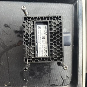 2017-2021 Honda CRV CR-V Cruise Control Distance Radar Sensor 36801-TLA-A05 OEM - Picture 1 of 3