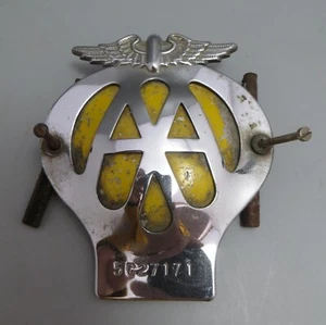 Vintage AA Members Car Badge 1962 / 1963 5C27171 with Rusty Fittings - Picture 1 of 7