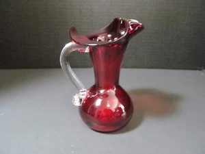 VINTAGE RUBY RED PITCHER HANDBLOWN GOLD CREST ART GLASS 5"TALL - Picture 1 of 8