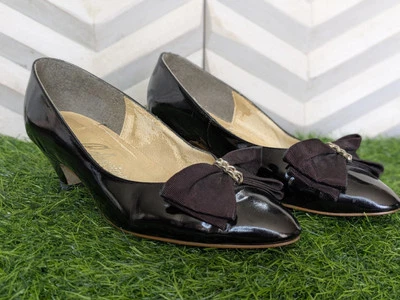 RARE VINTAGE CUSTOM MADE BALENCIAGA Black Kitten Heels W/Burgundy Bow Size 7.5-8 - Image 1 of 4