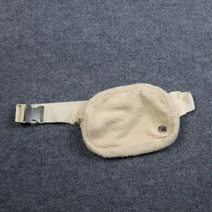 Steve Madden Belt Bag Womens One Size Cream Sherpa Fanny Pack Adjustable SMP3289 - Picture 1 of 9