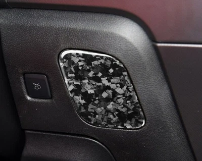 Caja de almacenamiento piloto de fibra de carbono forjada para Ford Mustang 2015-2023 panel moldura 1 pieza Foto 1 de 4