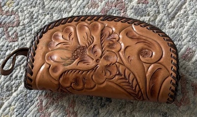 "Bolsa de mano Western vintage con cremallera floral en forma de media luna 8 x 5,5""" Foto 1 de 4