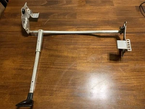 Mercedes Benz 380sl 107 R107 SL Seat Rail Track Release Driver Left Side 72-89 - Picture 1 of 8