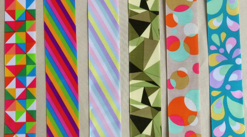 10 yds ASSORTED SHAPES PRINTED SINGLE FACE SATIN RIBBON (choice of 6 prints) - Image 1 of 1