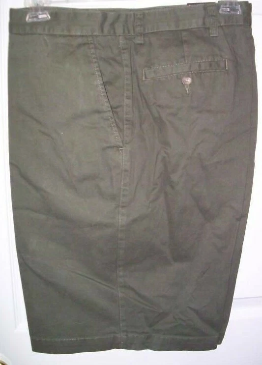 ST JOHNS BAY Classic Shorts Dark Avocado Pleated Mens Size 44W 44 NWT  - Image 1 of 1