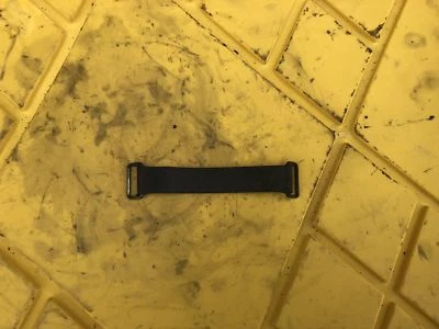 Suzuki GZ250 2002 OEM correa de sujeción de batería Foto 1 de 4