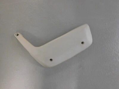 Apoyabrazos puerta Pontiac Fiero 84-88 lado pasajero derecho gris claro Foto 1 de 2