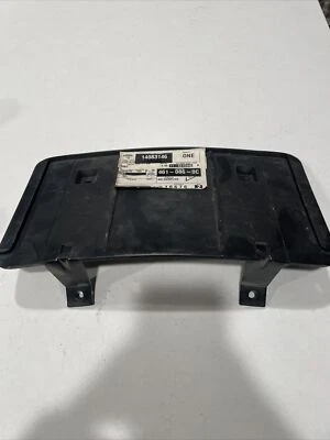 Nuevo GM 14083146 1987-1994 Chevrolet Beretta Córcega Soporte Delantero Matrícula  Foto 1 de 4