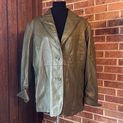 Chaqueta de Cuero Pamela McCoy Colecciones Verde Oliva Talla Grande 2x Foto 1 de 4