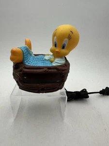Vntg 1996 TWEETY BIRD ALARM CLOCK Warner Bros Looney Tunes Westclox TESTED VGUC - Picture 1 of 16