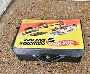 Original Vintage 1969 Hot Wheels 24 Car Collector's Race Case Rare - Picture 1 of 6