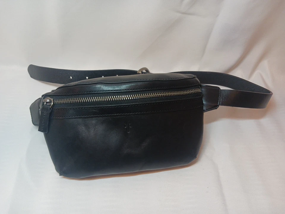 Frye Campus Hip Pack Belt Bag Fanny Black GENIUNE Leather “Saddle” Shoulder EXCE - Image 1 of 4