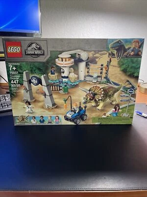 Lego Jurassic World Triceratops Rampage sellado de fábrica 75937 retirado Foto 1 de 2