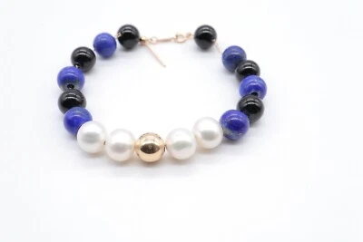 Brazalete de cuentas de oro amarillo de 14K con perlas de agua dulce, lapislázuli natural y ónix Foto 1 de 4