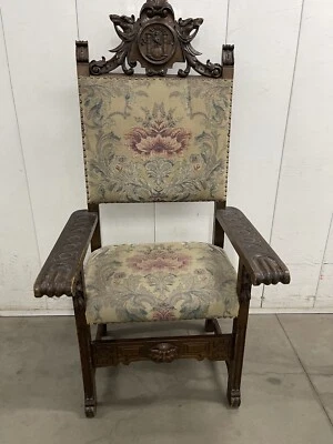 Silla antigua  Foto 1 de 4