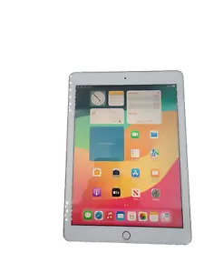 Apple iPad 6 Wi-Fi SOLO Dorado 32 GB iOS 17.7.1 - Imagen 1 de 13