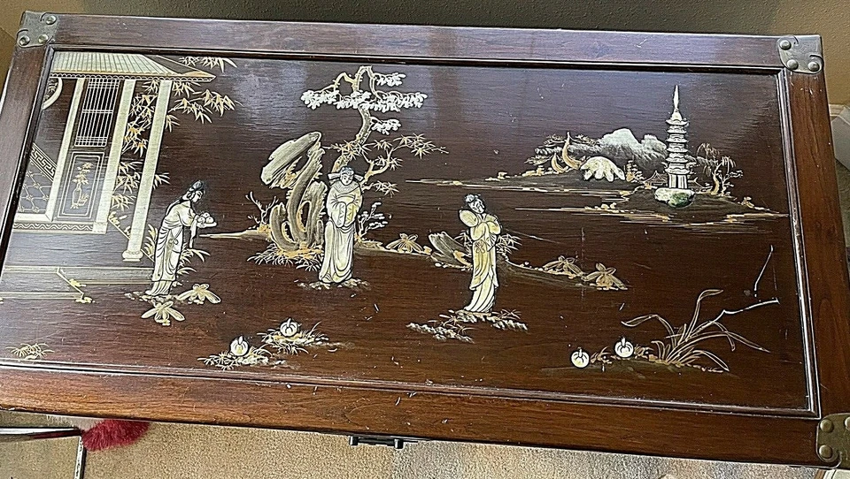 Antiguo cofre/baúl asiático decorado de alcanfor/sándalo 40x20x23h" Foto 1 de 4