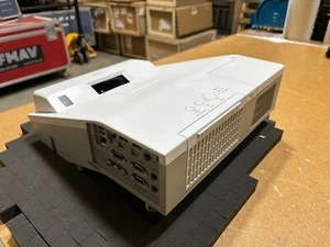 Hitachi CP-AW3005 - USED - Picture 1 of 4