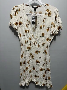 NWT Forever 21 Floral Dress Size Large - Picture 1 of 6