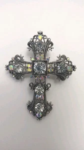 Colgante/broche cruz tono plata estrás bling bonito 2,5 pulgadas - Imagen 1 de 3