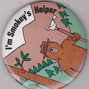 PINBACK DE COLECCIÓN 3" #38-023 - PUBLICIDAD - OSO AHUMADO - AYUDANTE DE HUMO - Imagen 1 de 1