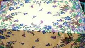 Tela Rayón Challis por Yarda - Blanco roto con rosa y azul real floral y - Imagen 1 de 12