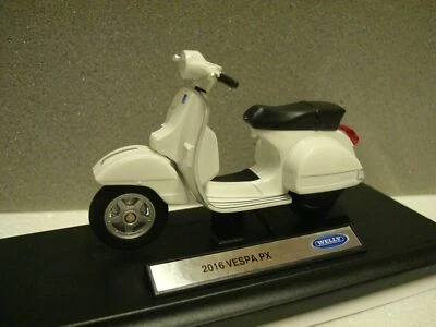 1:18 WELLY 2016 VESPA PX Motorcycle Diecasts Toy Model White - Image 1 of 2
