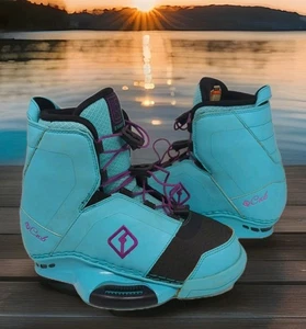 Nuovi stivali CWB Connelly Ember Wake Board attacchi donna blu medio 7-9 turchese - Foto 1 di 12