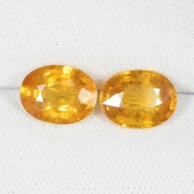 4.80 ct   LUSTROUS  FINE  QUALITY NATURAL YELLOW SAPPHIRE Oval Pair  See Vdo DB - Image 1 of 2