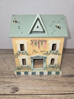 Hand painted Country Chic Primitive wooden saltbox house Fleur Shop - Image 1 of 4
