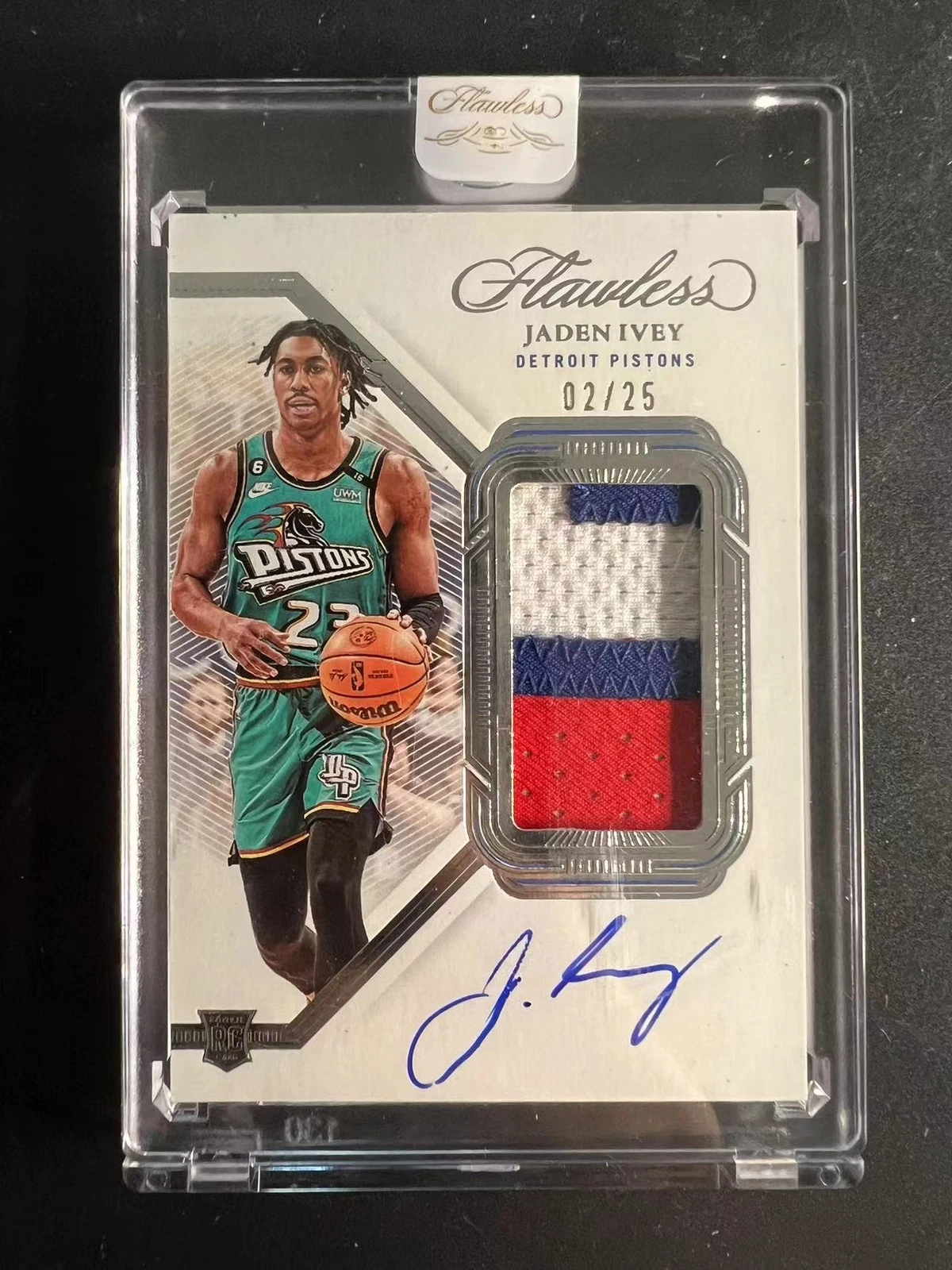 2022-23 Panini Flawless Jaden Ivey RC Rookie Patch Auto Pistons VPA RPA /25