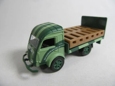 Norev 1:87 1963 Renault Galion Camion Per Bevande PERRIER Modello Finitto - Immagine 1 di 4