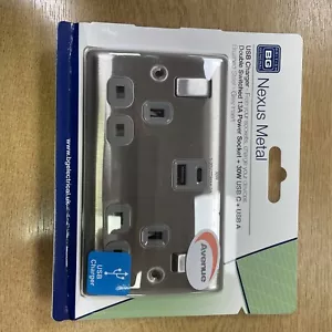 BG NBS22UAC30G Doppelsteckdose aus gebürstetem Stahl mit USB 30W Typ A & Typ C USB - Bild 1 von 2