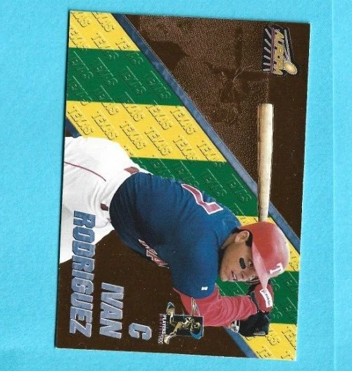 1998 Pacific Aurora Pennant Fever  Ivan Rodriguez #7 Texas Rangers - Image 1 of 1