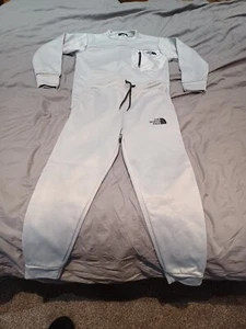 north face trainingsanzug jungen 9/10 hellgrau gebrauchter Zustand - Bild 1 von 16