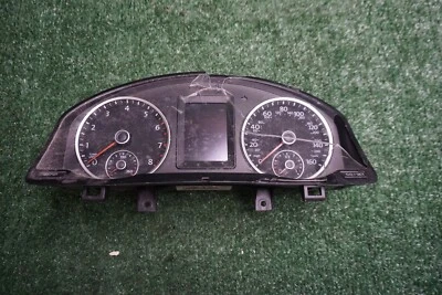 2013 2014 2015 Volkswagen Tiguan medidor de velocidade cluster fabricante de equipamento original 73k milhas 7223982 - Imagem 1 de 3