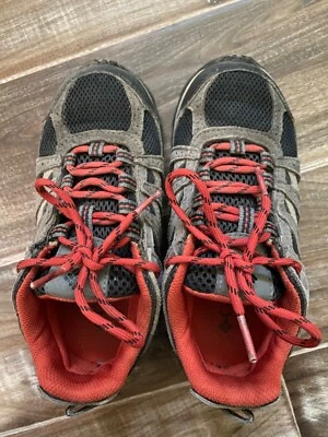 Colombia 防水登山鞋 儿童 棕色/红色 适合 gilrs/boys 尺码 1 — 第 1/4 张图片