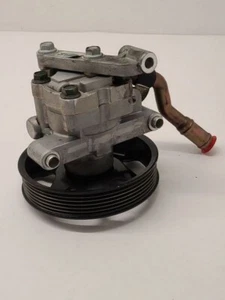 Ford Escape 2005-2007 Power Steering Pump exc. hybrid; 6 cylinder - Picture 1 of 4