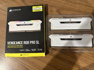 CORSAIR VENGEANCE RGB PRO SL 32GB (2x16GB) 3200MHz DIMM DDR4 RAM Memory White - Picture 1 of 3