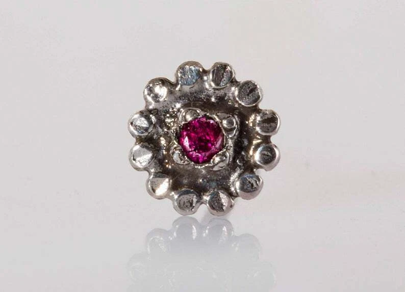 Hermoso anillo de nariz clásico con pasador de rubí redondo de girasol plata argentina 935 Foto 1 de 4