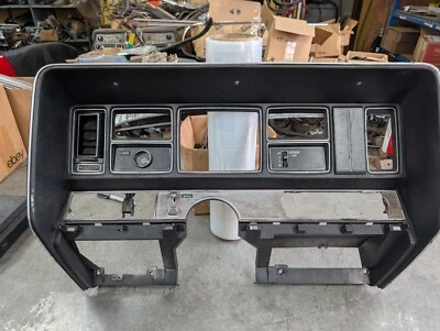 Buick Dash Cluster 1970 bisel Electra Wildcat Lesabre panel de placa de ajuste Foto 1 de 4