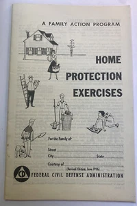 Libro de ejercicios de protección del hogar de acción familiar de defensa civil de Estados Unidos 1956 de colección - Imagen 1 de 6